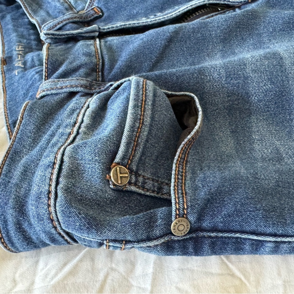 Tahari Women's Blue Straight leg Jeans size 6/28 - Picture 11 of 12